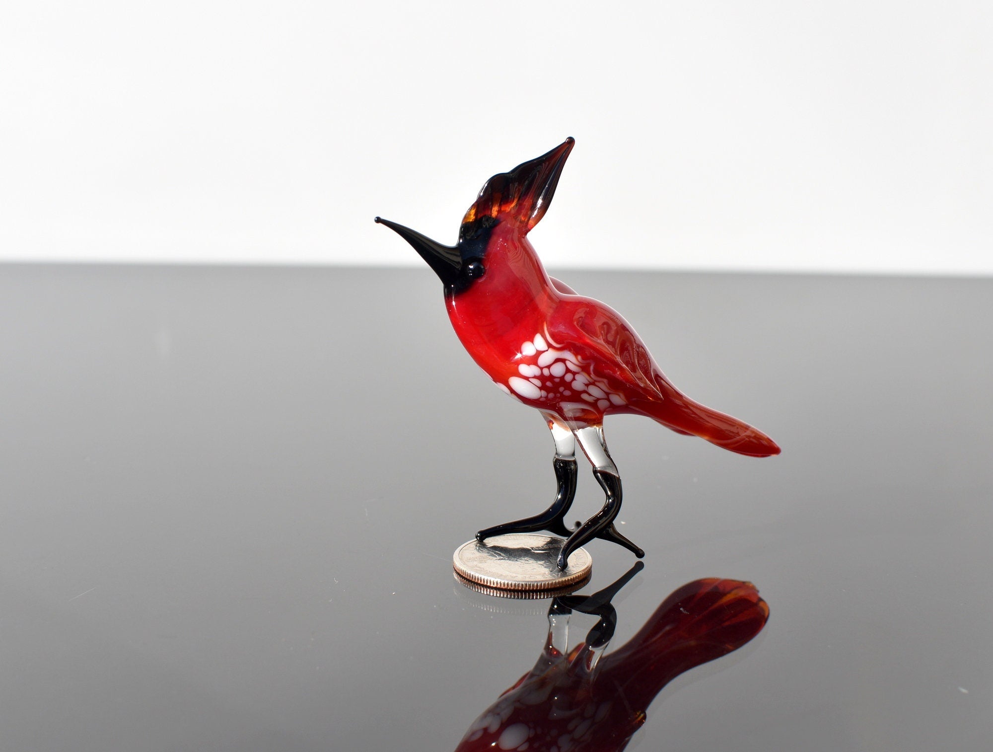 Handmade Glass Bird Figurine: Collectible Cardinal Sculpture
