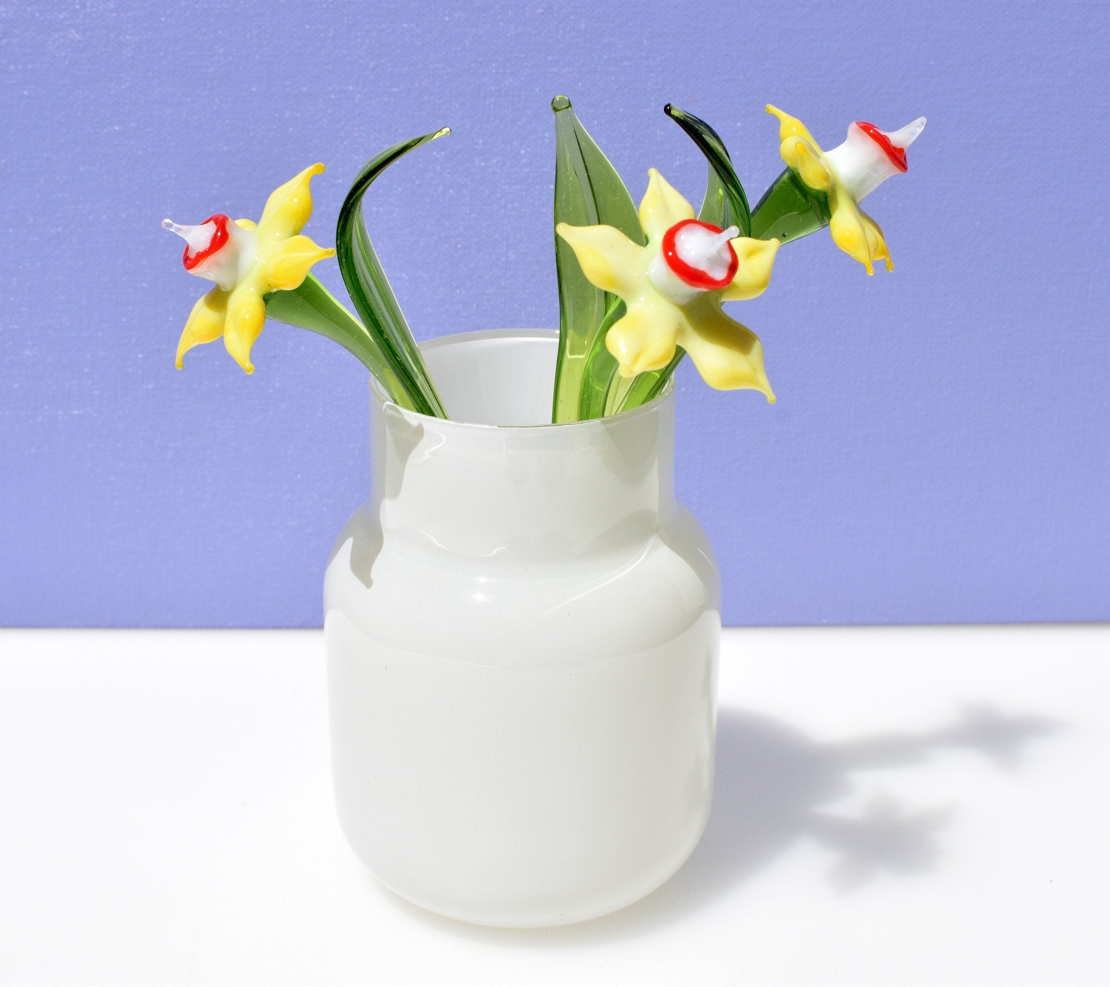 Hand Blown Glass Daffodil Bouquet – Yellow Narcissus Flower, Spring Decor, Birth Flower Glass Figurine, Glass Birth Month Flower