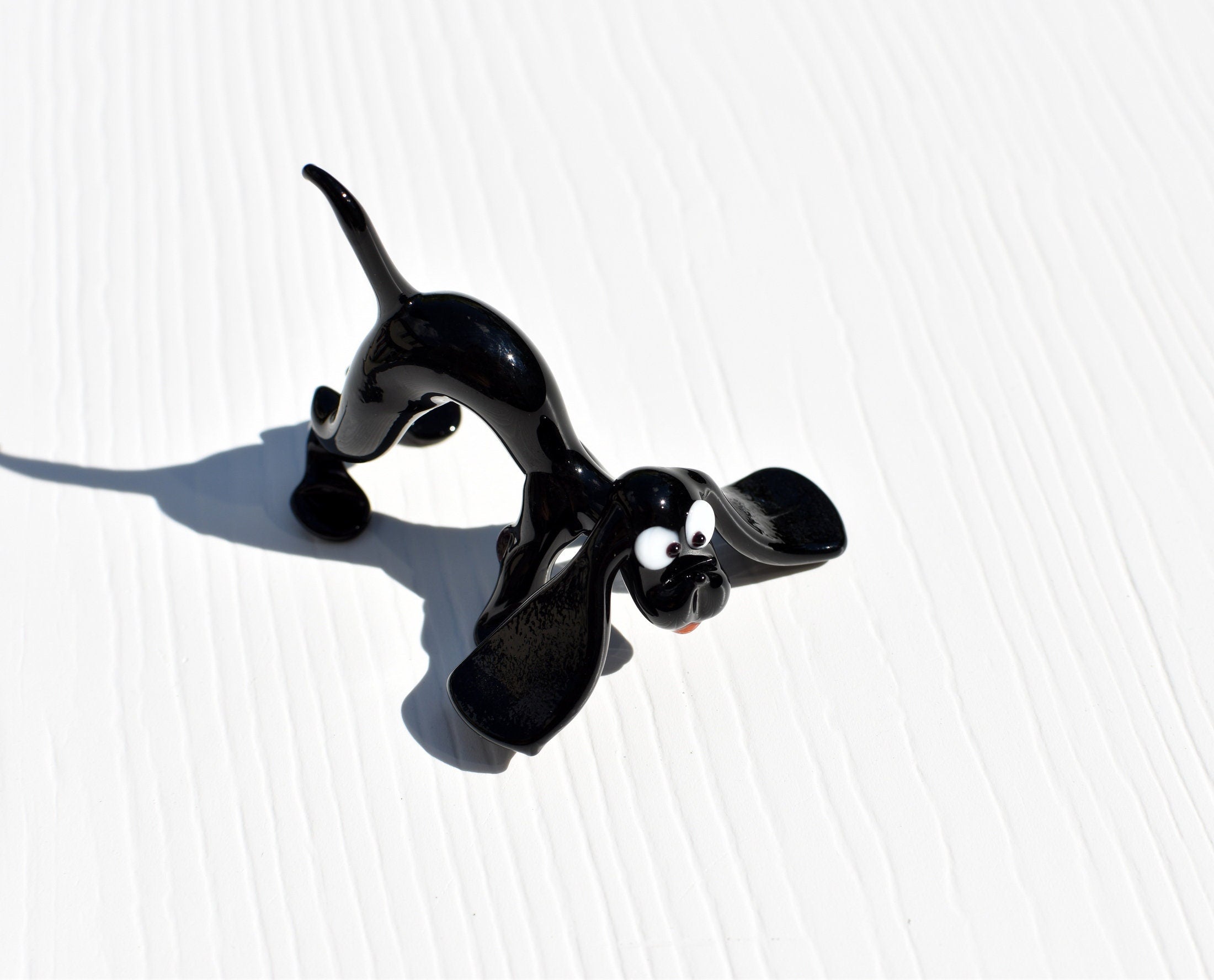 Handmade Black Spaniel Glass Figurine: Collectible Dog Statue