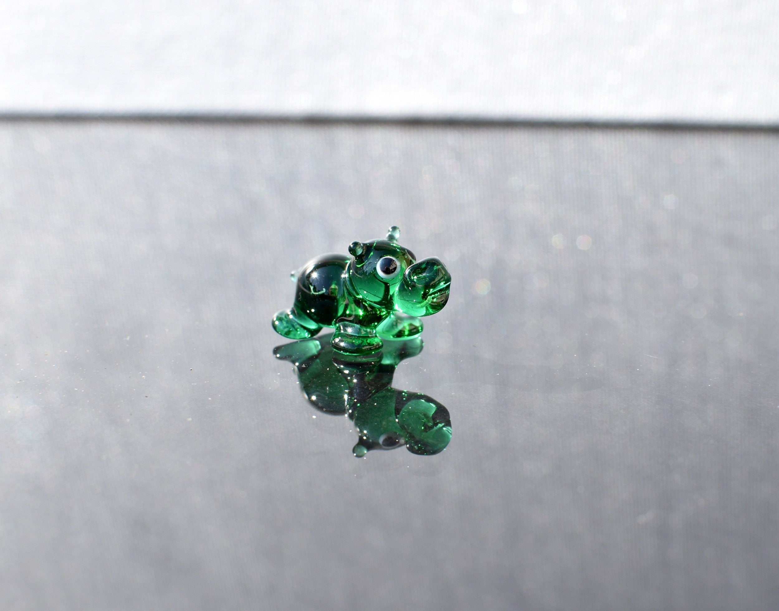 Tiny Green Glass Hippo – Handcrafted Miniature Hippopotamus Figurine
