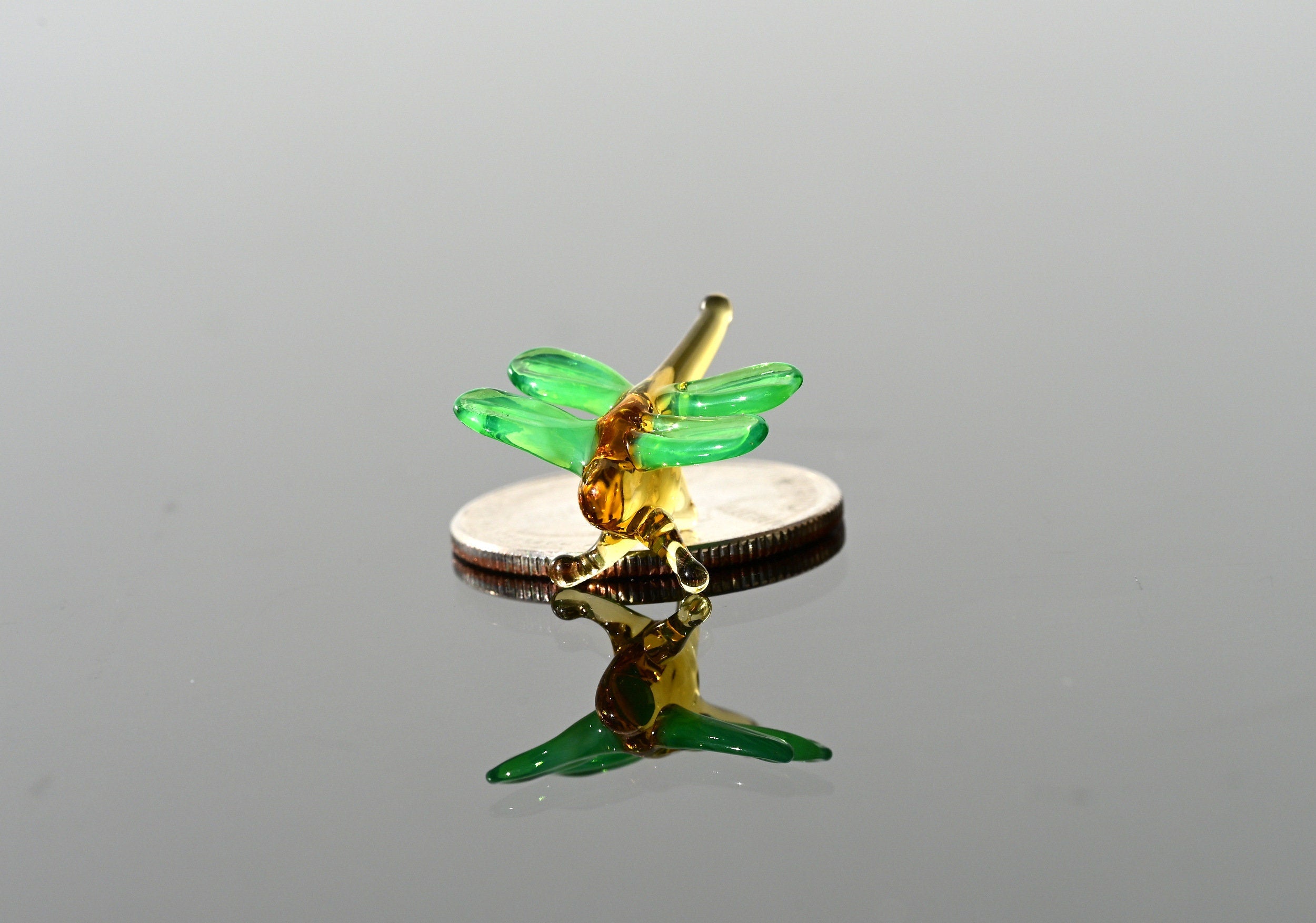 Miniature Glass Dragonfly Figurine: Hand-Sculpted Whimsical Decor