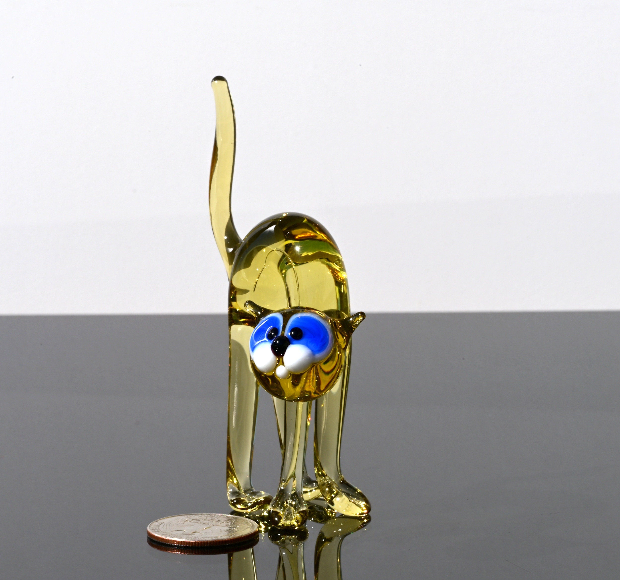 Handmade Yellow Glass Cat Figurine: Whimsical Flame-Worked Art