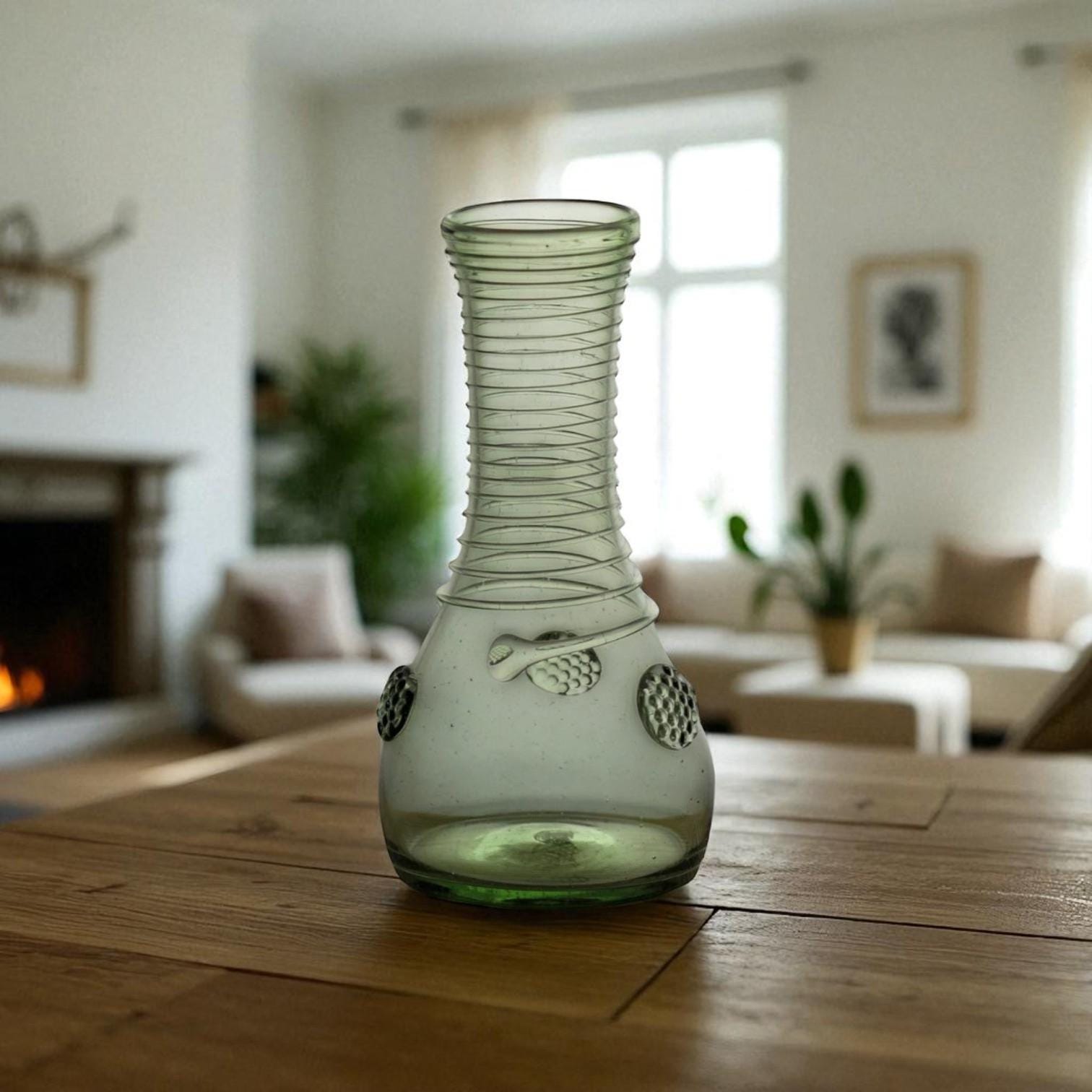 Handmade Forest Glass Bud Vase – č. 6 Váza Úzká – Luxury Green Narrow Vase for Glass Flowers