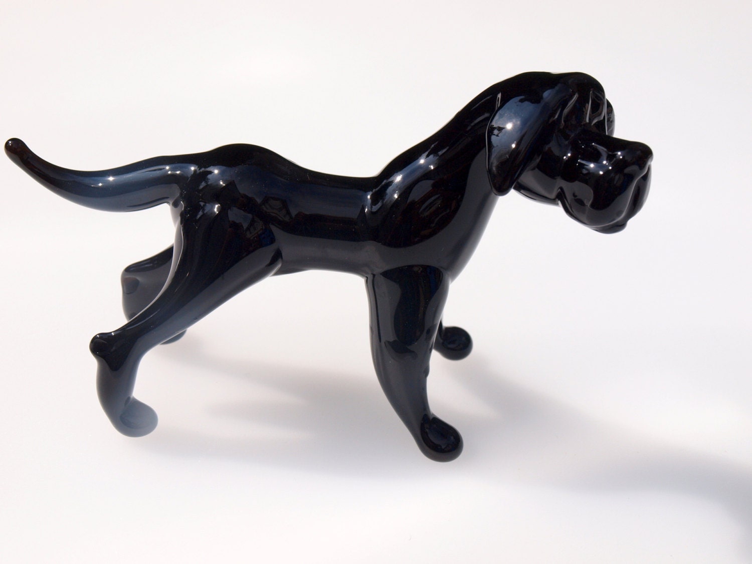Black Labrador Glass Statue: Handmade Dog Figurine, Art Glass Gift