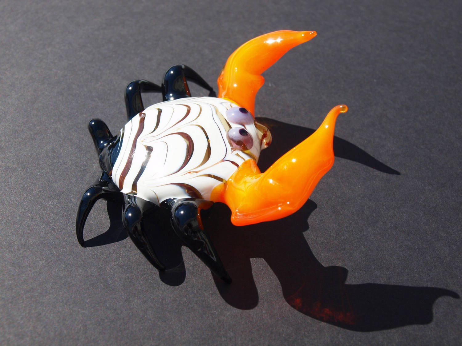 Hand-Blown Art Glass Crab Figurine - Collectible Sculpture
