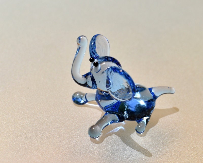 Blue Glass Elephant, Elephant Gifts, Elephant Figurine, Tiny Glass Animals, Glass Elephant, Elephant Decor, Baby Elephant, Mini Animals, Art