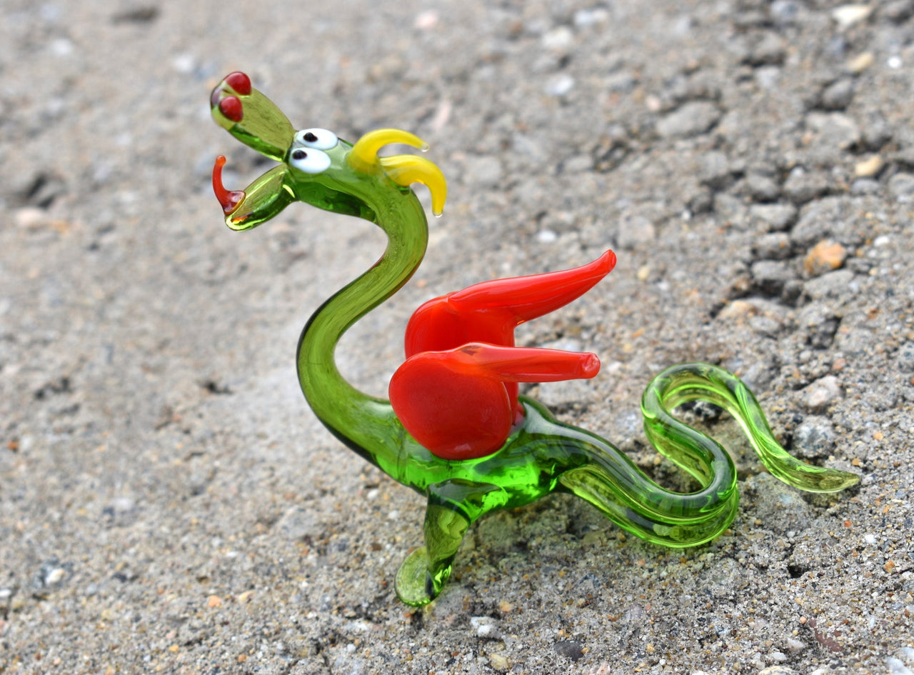 Green Glass Dragon Figurine: Hand-Made Flame Work Sculpture