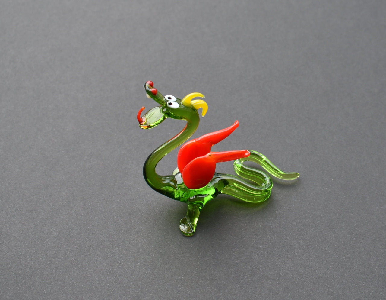 Green Glass Dragon Figurine: Hand-Made Flame Work Sculpture