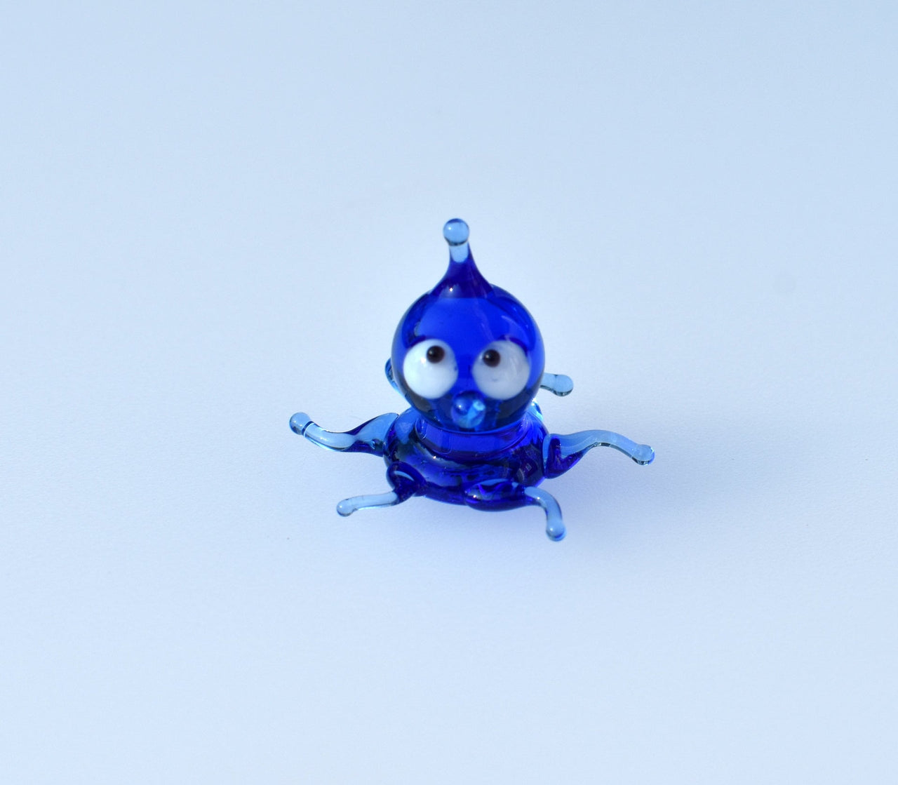 Blown Glass Octopus Figurine, Octopus Gift, Octopus Sculpture, Tiny Glass Animals, Mini Glass Animals, Octopus Decor, Blue Glass Octopus Art