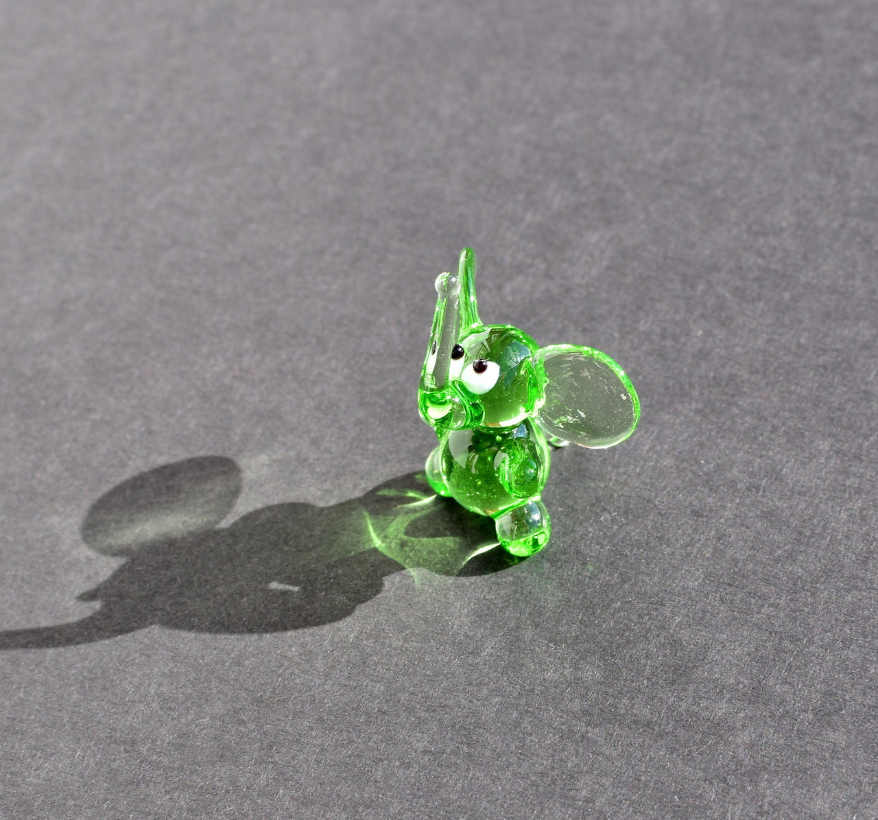 Hand Blown Green Glass Elephant Figurine – Lucky Miniature Sculpture