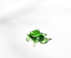 Lampwork Glass Frog Miniature: Whimsical Tiny Figurine