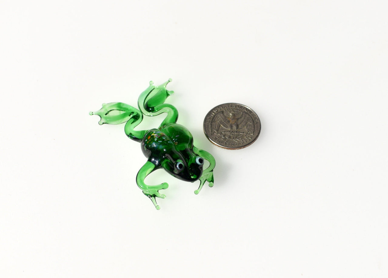 Handmade Green Glass Frog Figurine: Whimsical Art Glass Sculpture