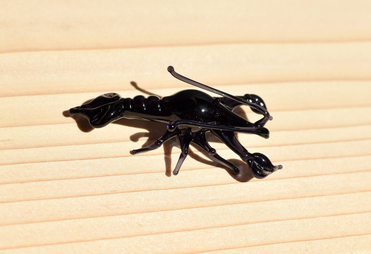 Black Glass Lobster Figurine – Handcrafted Miniature Ocean Animal