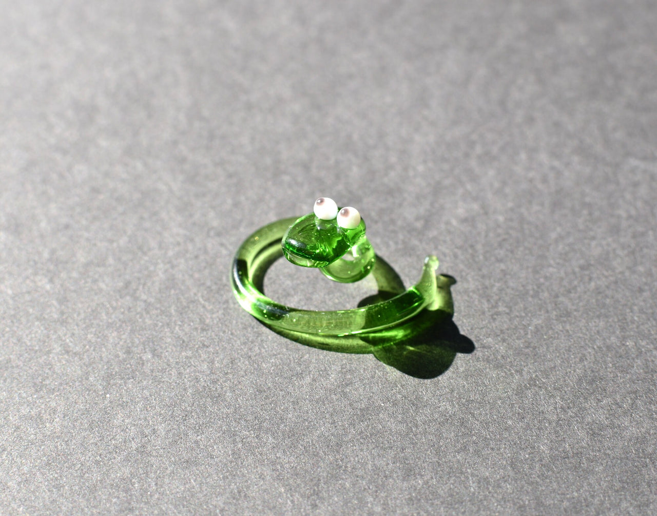 Snake Charm Decor, Tiny Glass Animals, Cute Green Snake, Year of the Snake Serpent, Miniature Glass Animals, Garden Snake, Glass Snake