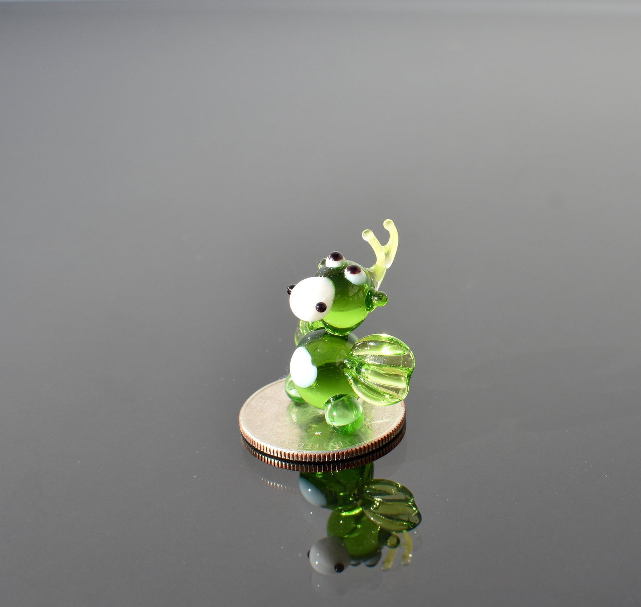 Dragon Miniature, Dragon Gifts, Tiny Glass Animals, Fantasy Miniatures, Green Glass Dragon, Mini Glass Animals, Dragon Statue, Decor, Art