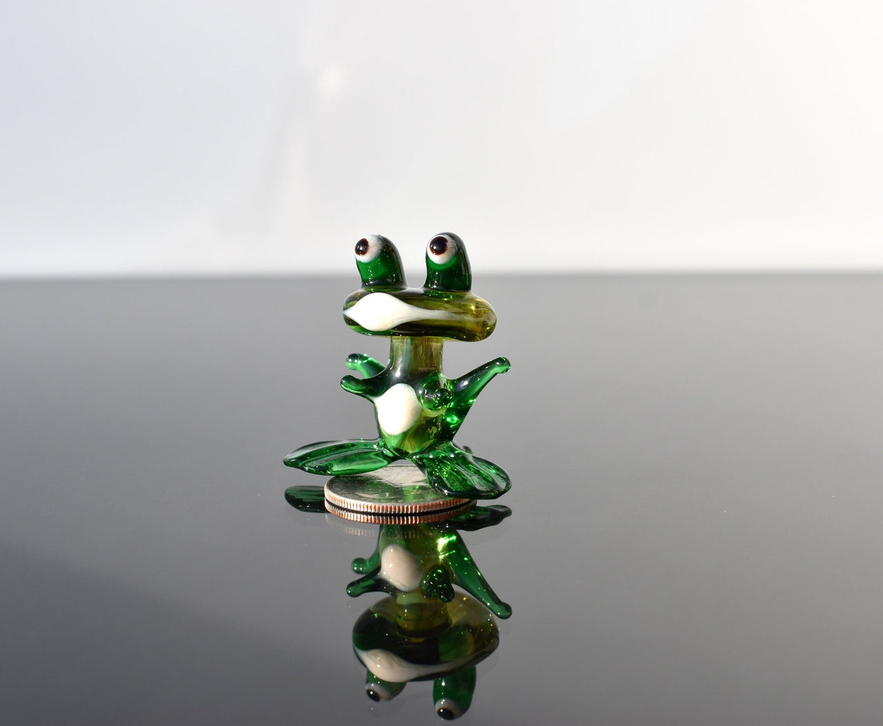 Handmade Green Glass Frog Figurine: Whimsical Sculpture, Art Glass Gift