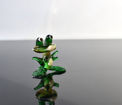 Handmade Green Glass Frog Figurine: Whimsical Sculpture, Art Glass Gift
