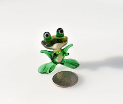 Handmade Green Glass Frog Figurine: Whimsical Sculpture, Art Glass Gift