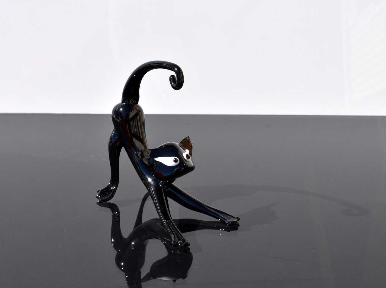 Black Glass Cat Figurine – Handcrafted Whimsical Art Sculpture