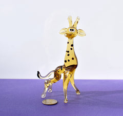 Handmade Glass Giraffe Figurine: Whimsical Animal Sculpture