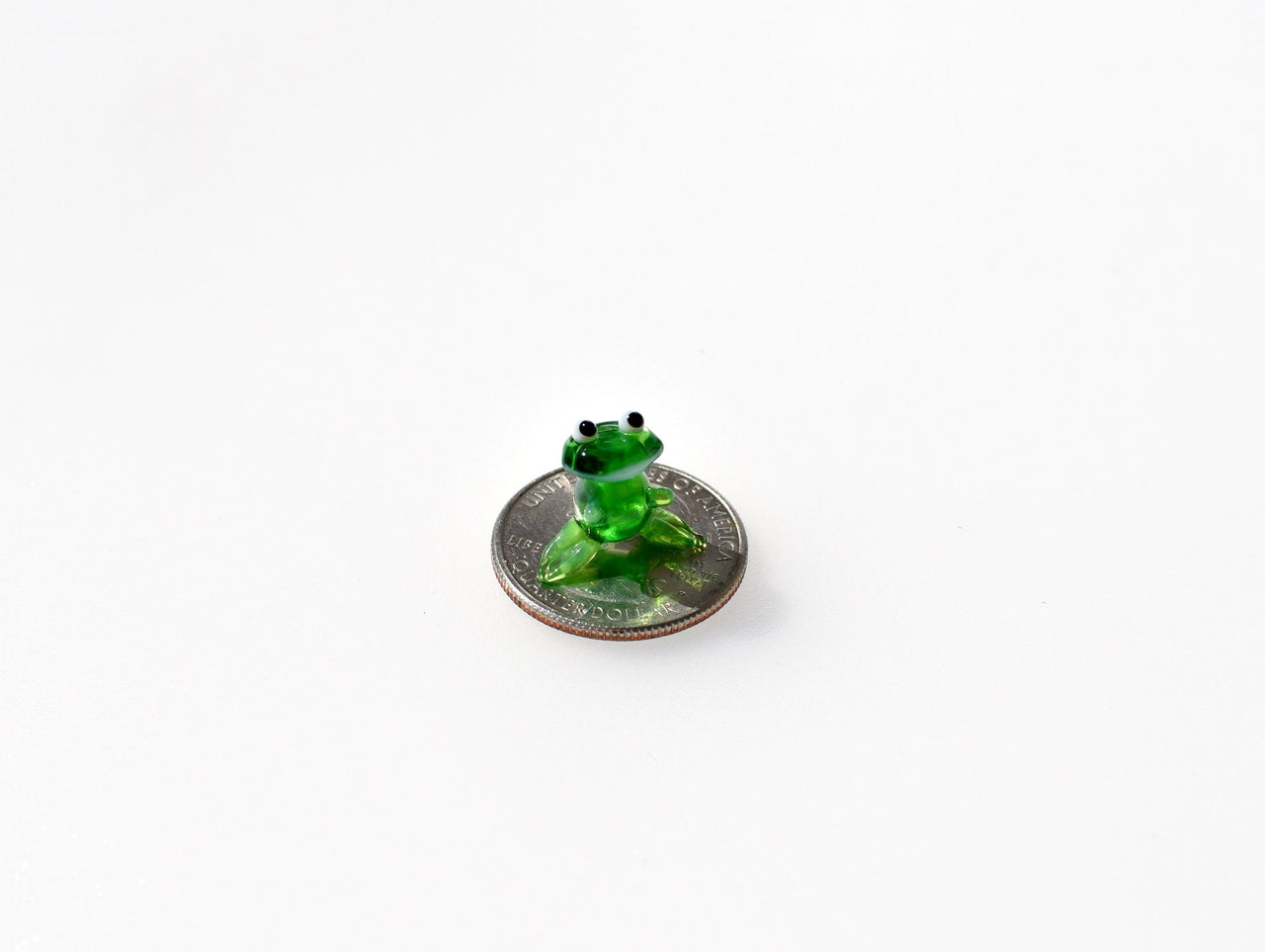 Tiny Glass Frog Figurine: Miniature Green Frog Sculpture