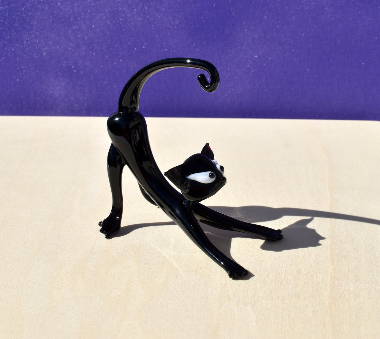Black Glass Cat Figurine – Handcrafted Whimsical Art Sculpture