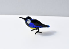 Glass Chickadee Figurine: Hand-Blown Bird Sculpture, Weatherproof Decor