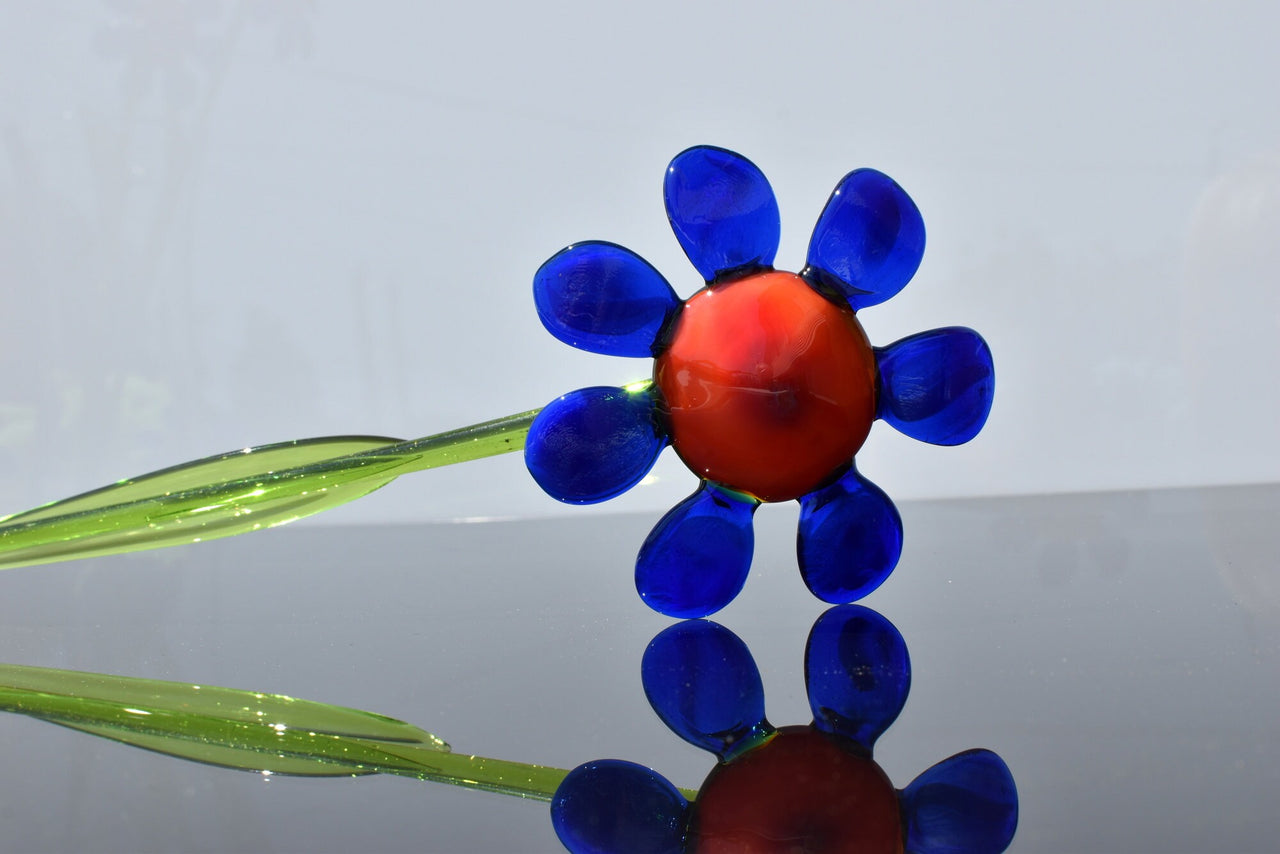 Handmade Blue Daisy Glass Flower Sculpture: Flame Work Art
