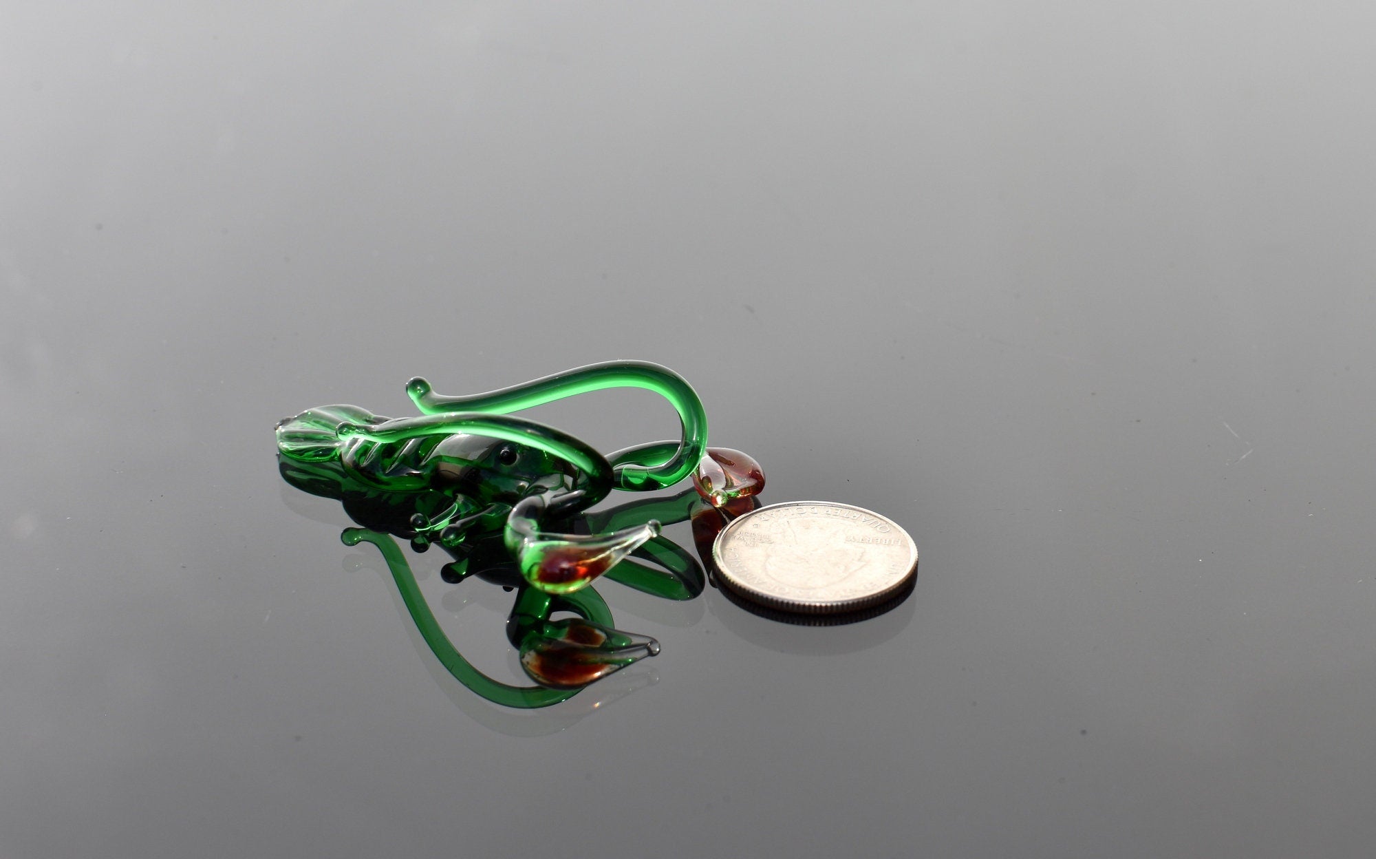 Green Glass Lobster Figurine – Hand Blown Ocean Animal Sculpture – Nautical Coastal Collectible Decor