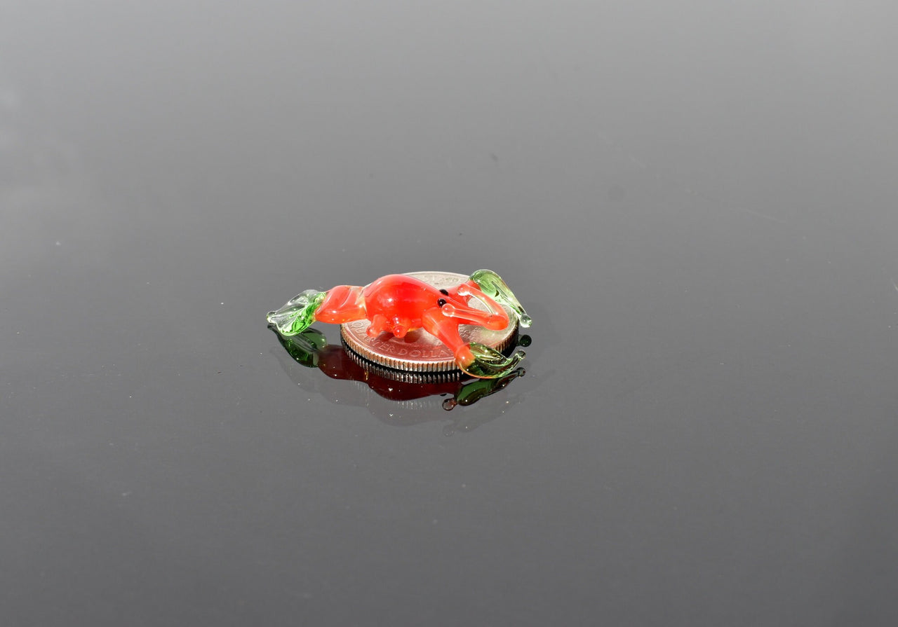Hand-Blown Glass Lobster Figurine – Mini Red Sea Creature Sculpture, Unique Ocean Lover Gift