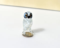 Snow white owl, Detailed figurine with a lot of personality.  Excellent addition to your glass animals collection.