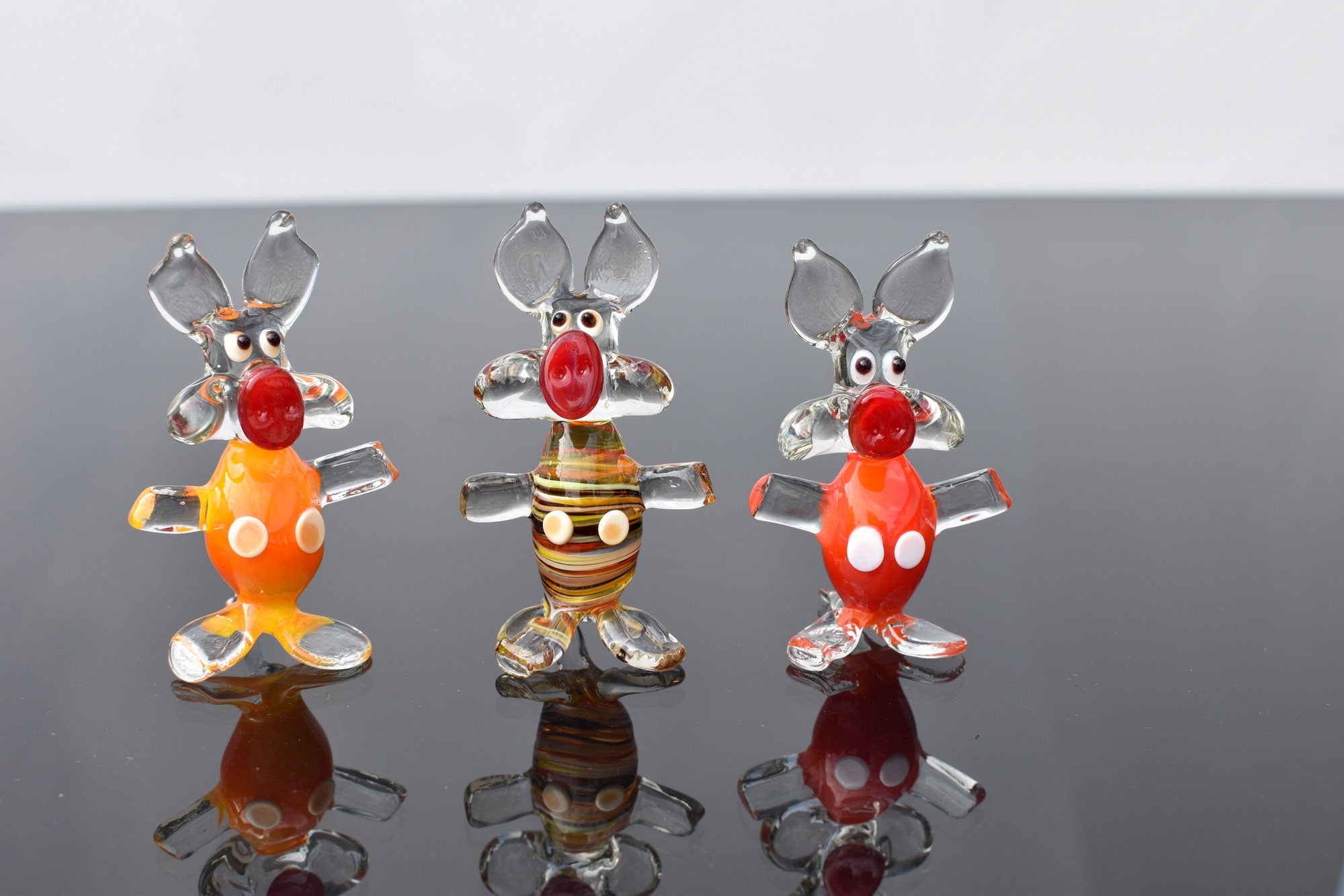Three Little Pigs, Glass Pig Figurine, Tiny Glass Animals, Mini Glass Animals, Glass Figurines, Hand Blown Glass, Tiny Glass Figurines, Pigs