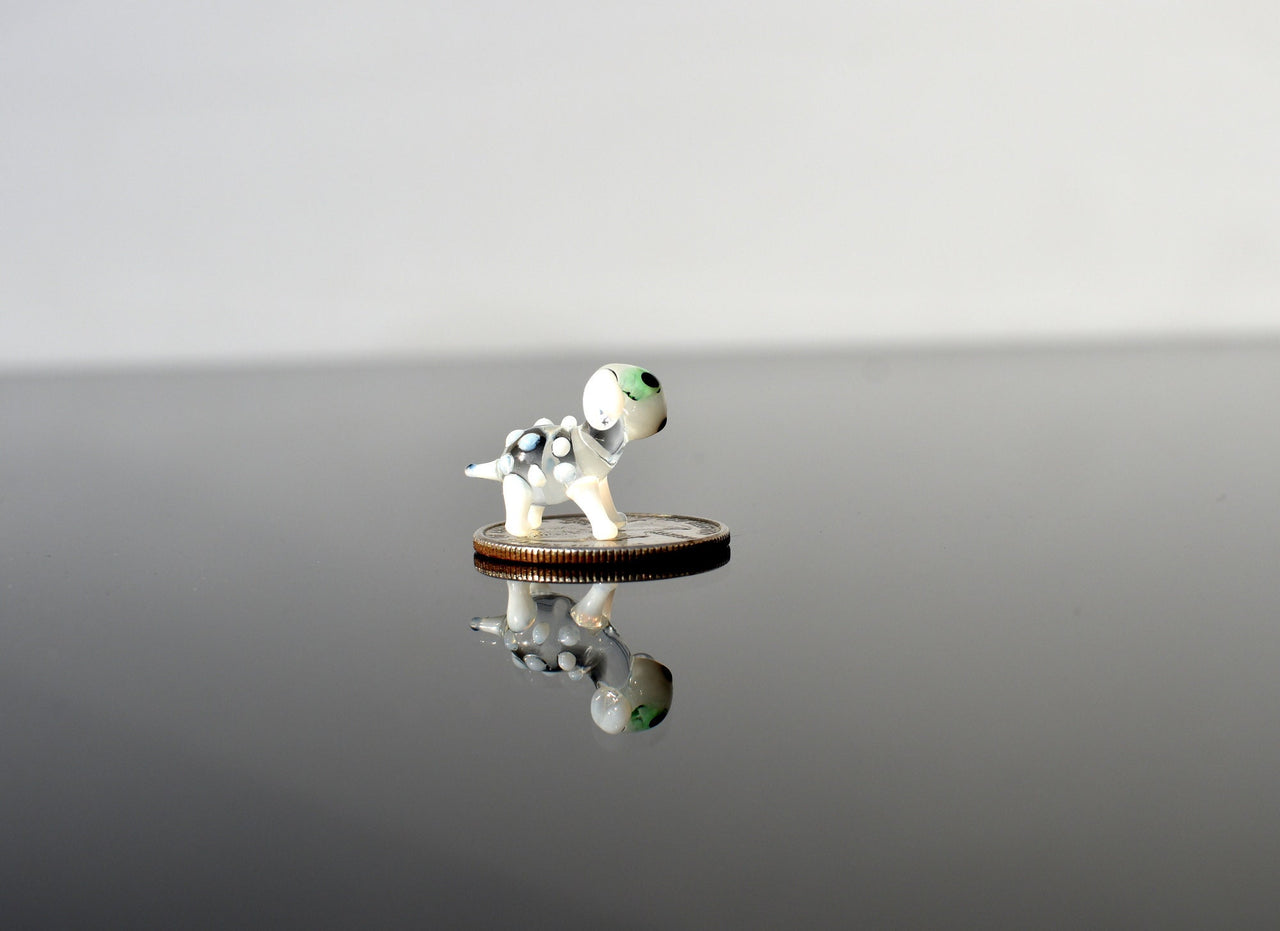 Tiny Glass Sheep: Whimsical Lampwork Miniature