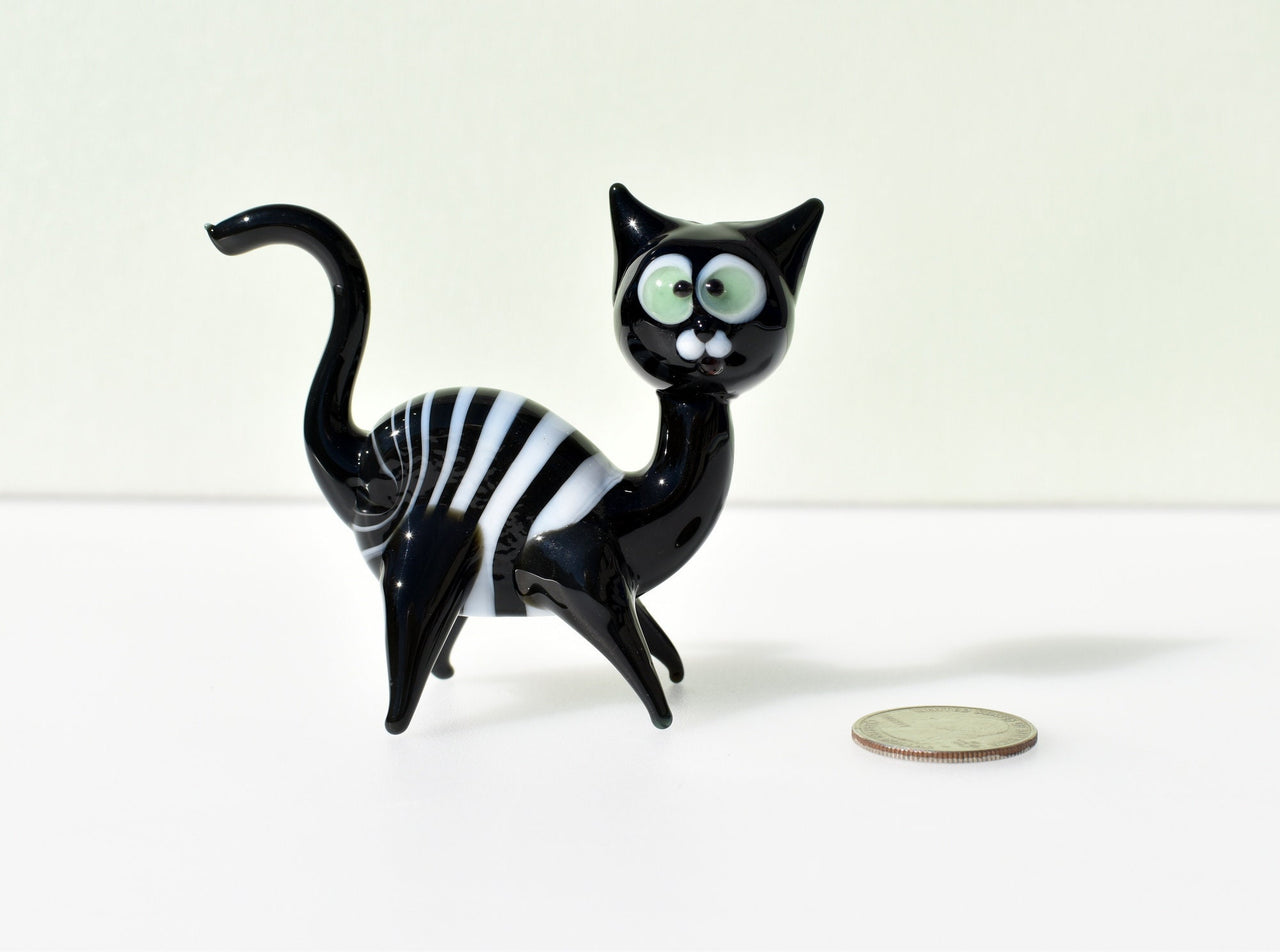 Whimsical Black Halloween Glass Cat Figurine: Hand-Blown Art Glass, Green Eyes
