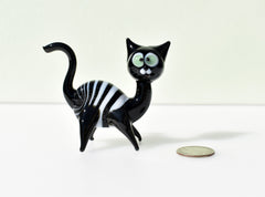 Whimsical Black Halloween Glass Cat Figurine: Hand-Blown Art Glass, Green Eyes