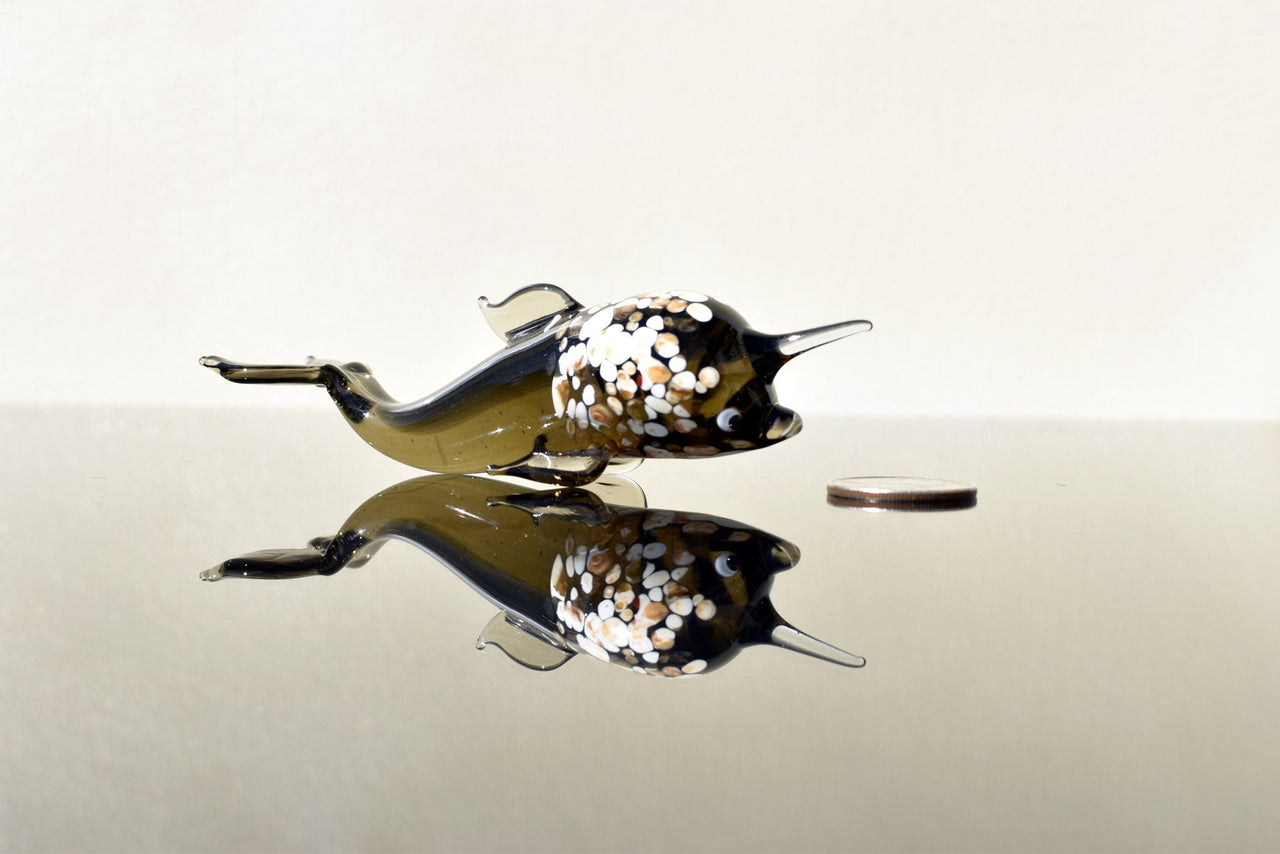 Hand Blown Glass Narwhal Figurine – Handmade Sea Animal Sculpture, Ocean & Beach Decor, Unique Desk Gift