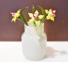Handmade Light Yellow Glass Daffodil Flower Sculpture (7.5 inch)