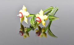 Handmade Light Yellow Glass Daffodil Flower Sculpture (7.5 inch)