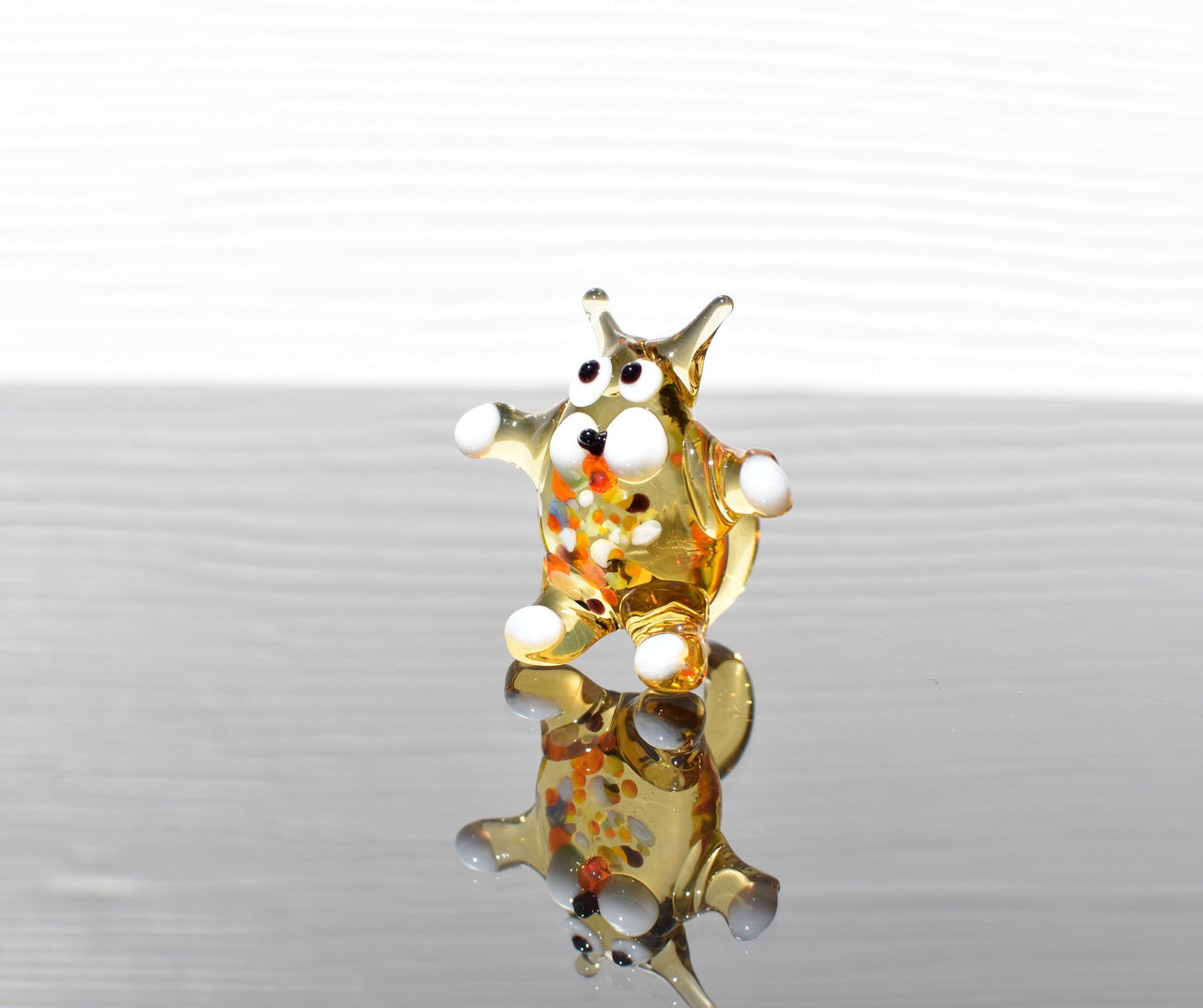 Tiny Glass Animals, Glass Cat Figurine, Mini Glass Animals, Cat Figure, Glass Cat, Cat Art, Glass Sculpture, Glass Animals, Cat Statue