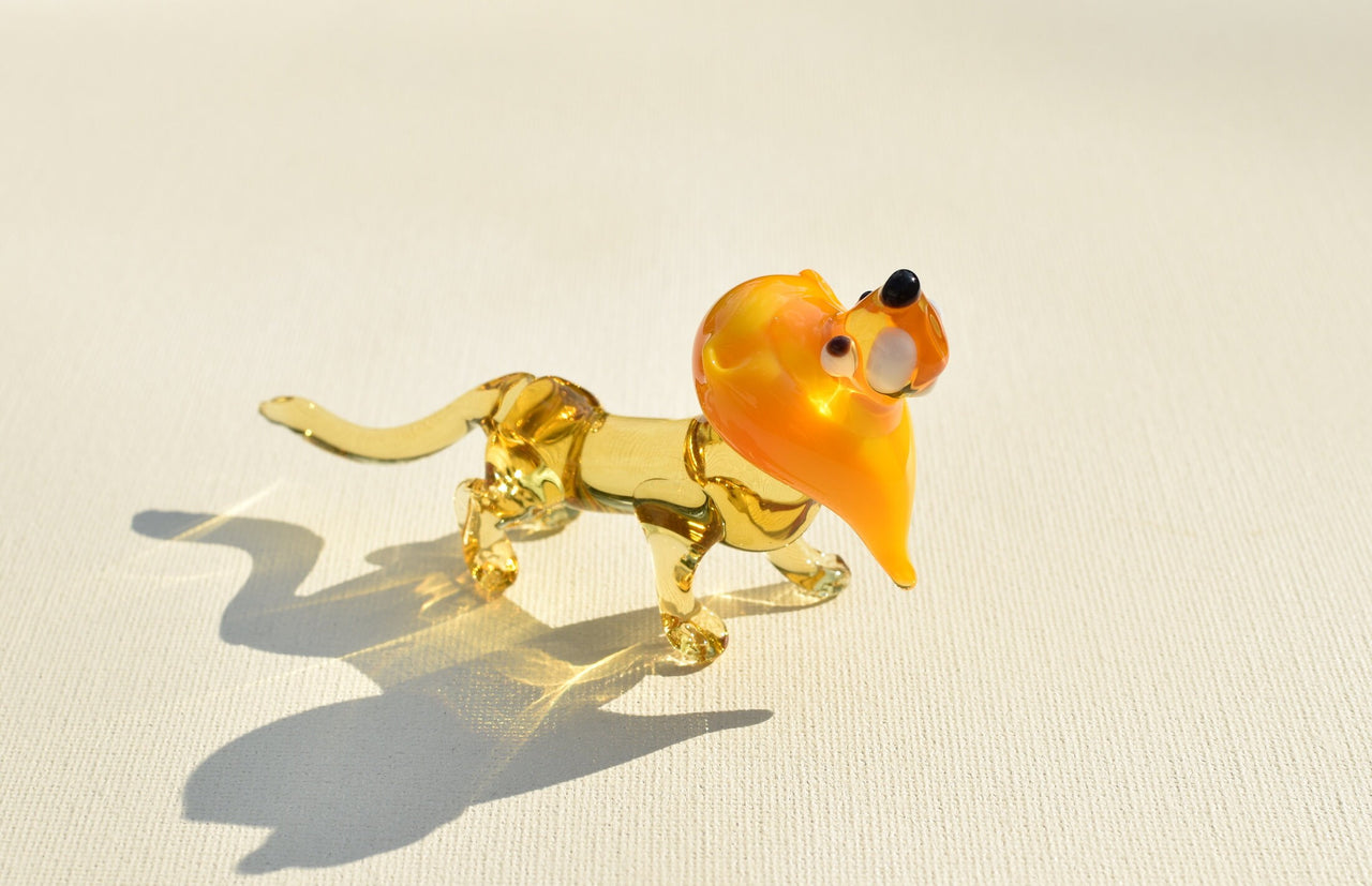 Handmade Glass Lion Figurine: Collectible Flame-Worked Art, 4 Inch