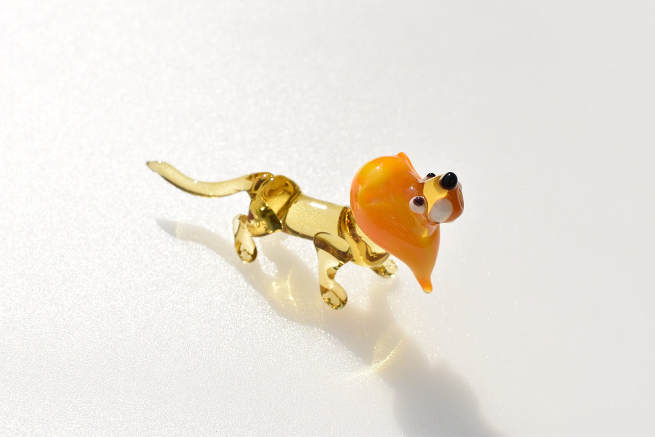 Handmade Glass Lion Figurine: Collectible Flame-Worked Art, 4 Inch
