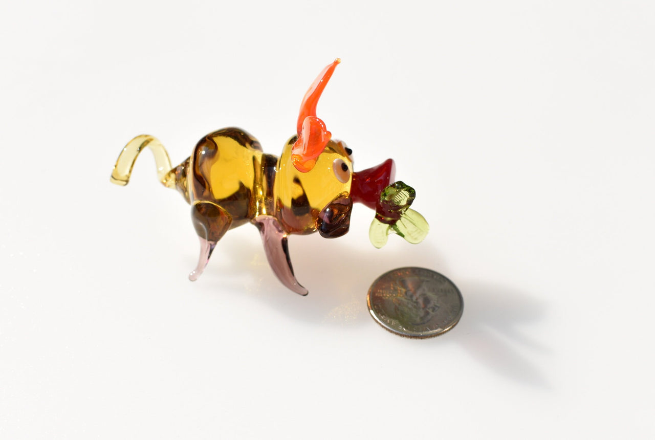 Whimsical Glass Pig Figurine: Handmade Flame Work Art