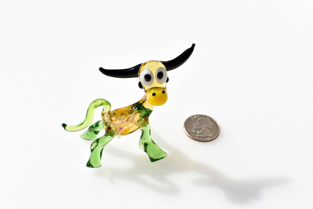 Whimsical Glass Bull Figurine: Hand-Blown Art Glass Collectible