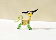 Whimsical Glass Bull Figurine: Hand-Blown Art Glass Collectible