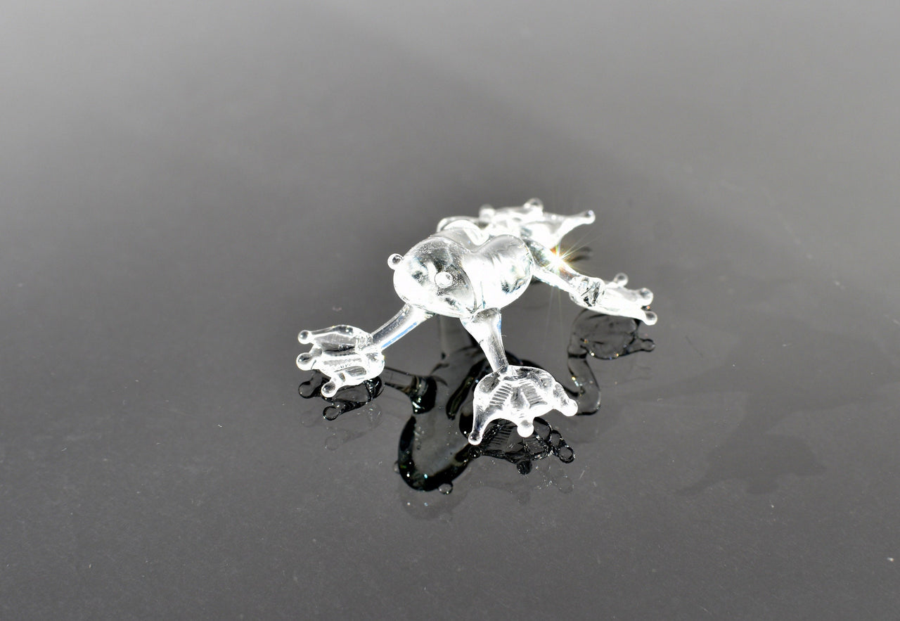 Clear Glass Frog Figurine – Hand Blown Miniature Animal Sculpture – Unique Amphibian Gift