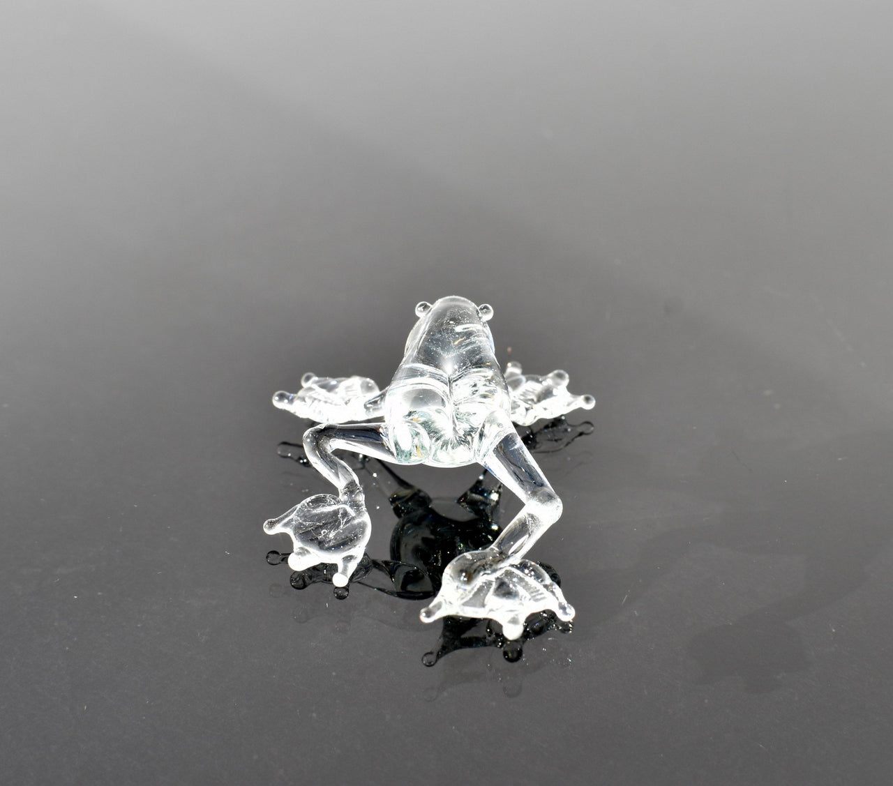 Clear Glass Frog Figurine – Hand Blown Miniature Animal Sculpture – Unique Amphibian Gift