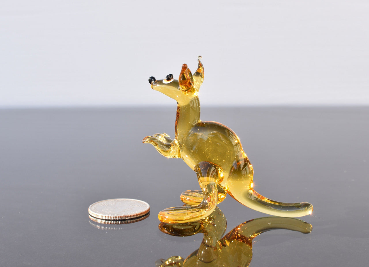 Handmade Glass Kangaroo Figurine: Collectible Animal Sculpture