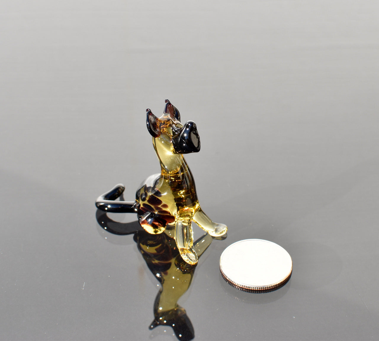 Handmade Glass German Shepherd Figurine: Collectible Dog Sculpture