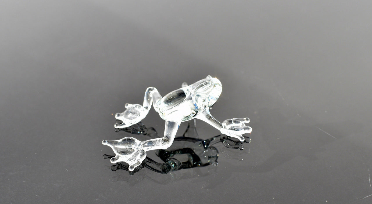 Clear Glass Frog Figurine – Hand Blown Miniature Animal Sculpture – Unique Amphibian Gift