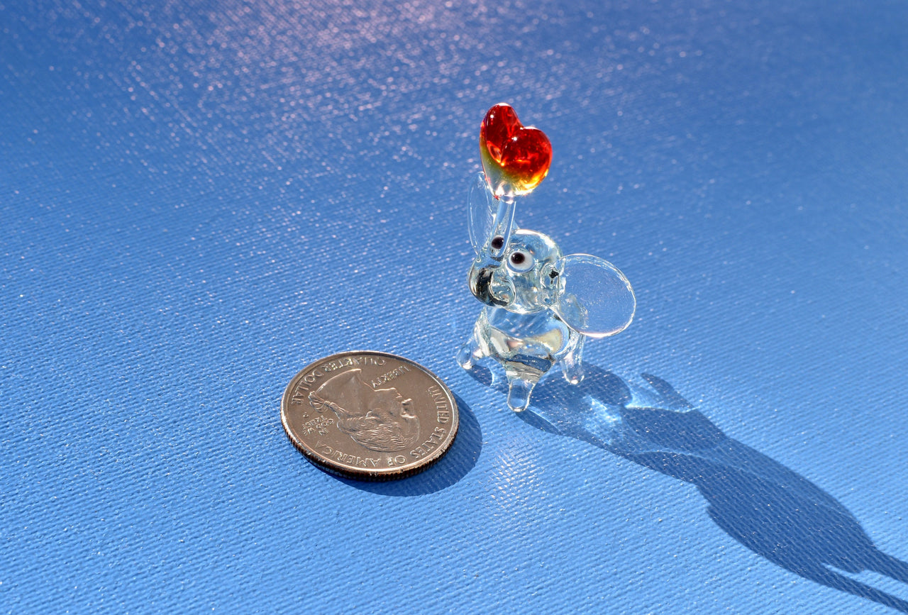 Lampwork Glass Elephant Figurine: Miniature Heart Keepsake
